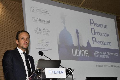 Il governatore del Friuli Venezia Giulia e presidente della Conferenza delle Regioni e delle Province autonome Massimiliano Fedriga al workshop udinese sull'Oncologia di precisione
